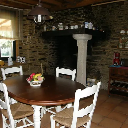 カントリーハウス Casa De Santome シグエイロ